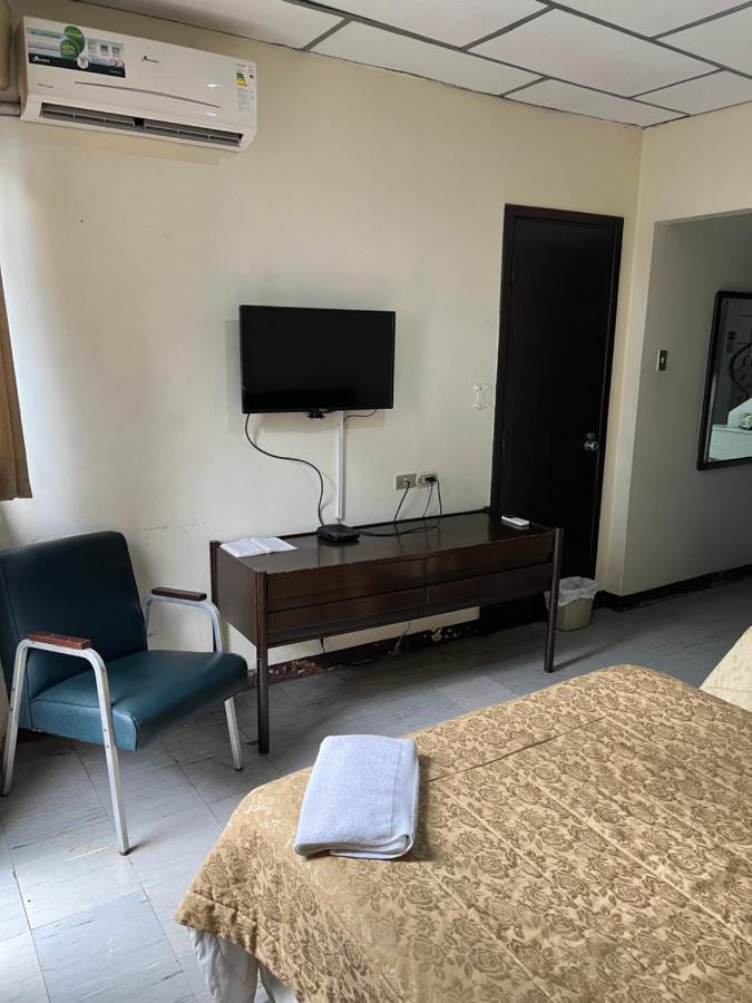 גוויאקיל Hotel Rizzo מראה חיצוני תמונה